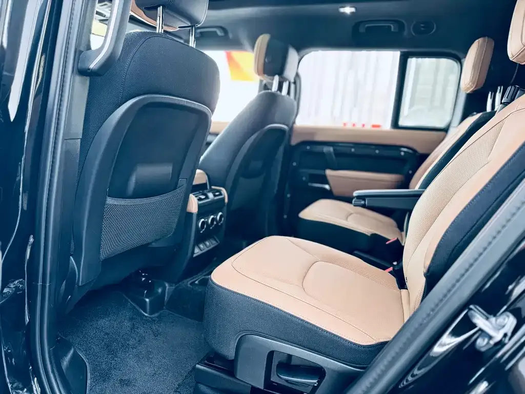 Land Rover Defender — фото 3