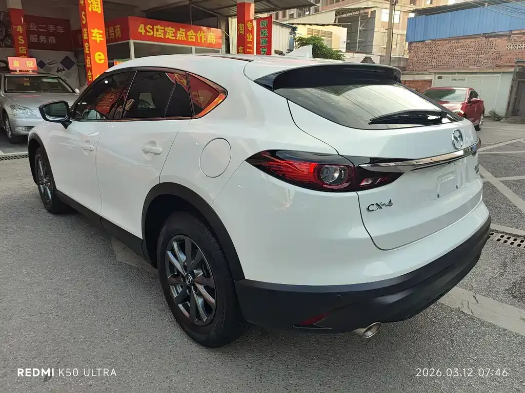 Mazda CX-4 — фото 4