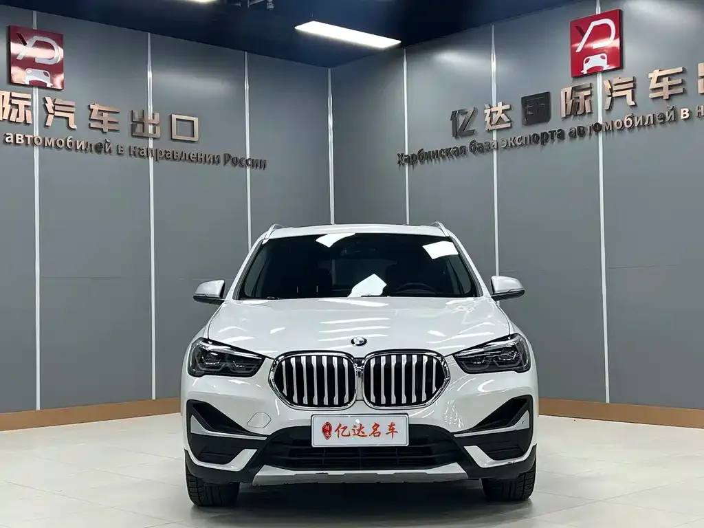 BMW X1 — фото 2