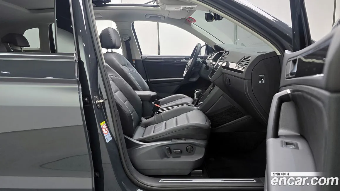 Volkswagen Tiguan — фото 7