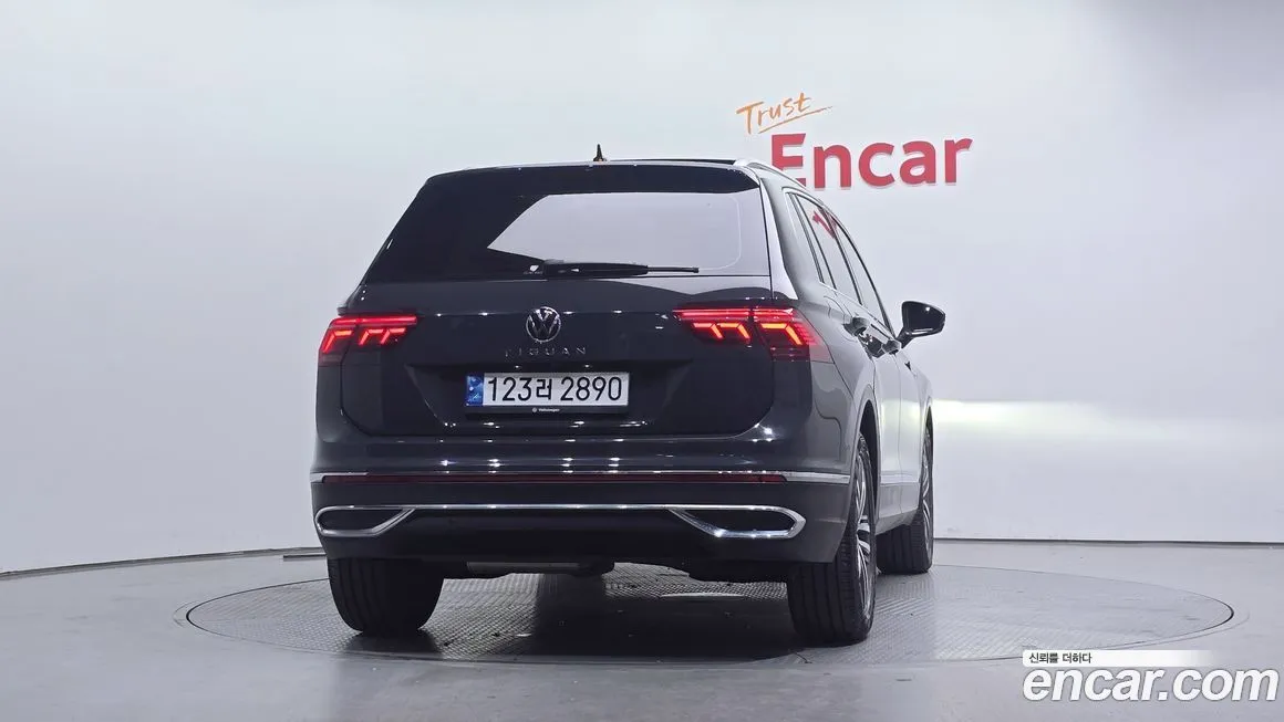 Volkswagen Tiguan — фото 5