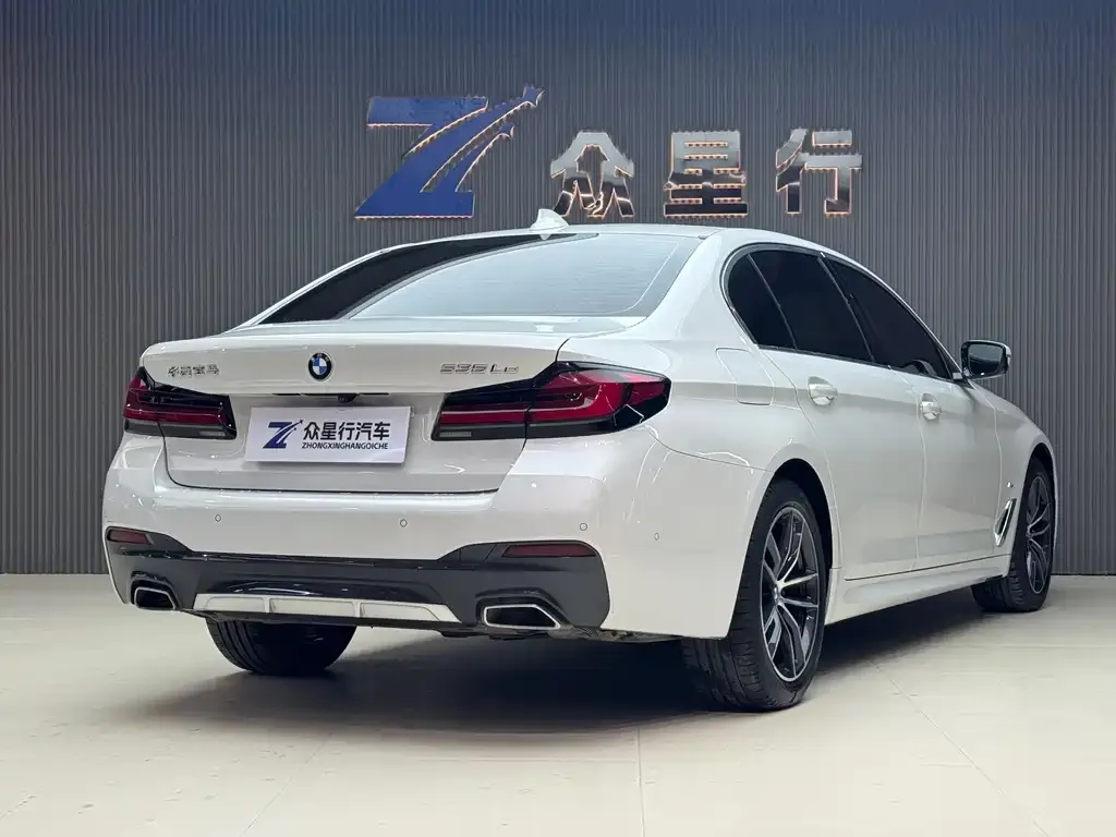 BMW 5 Series New Energy — фото 7