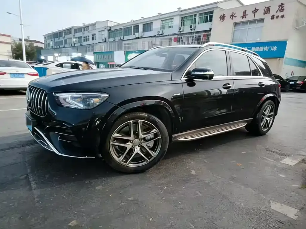 Mercedes-Benz GLE AMG — фото 1