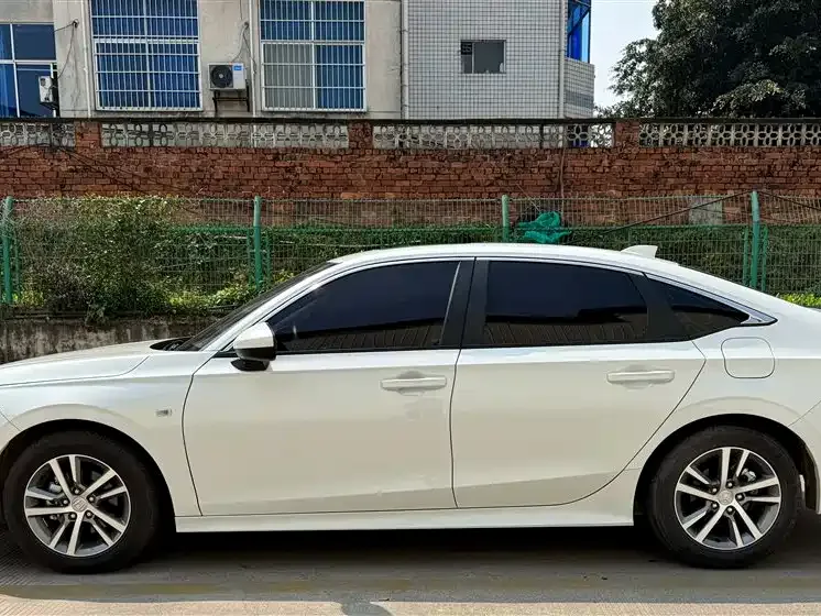 Honda Civic — фото 6