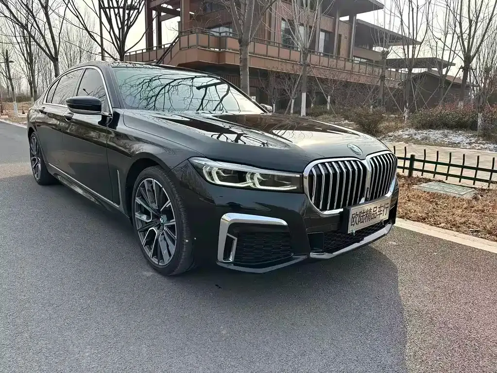 BMW 7 Series — фото 2