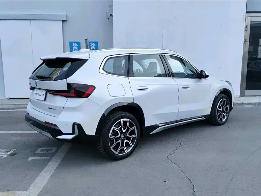 BMW X1 — фото 6