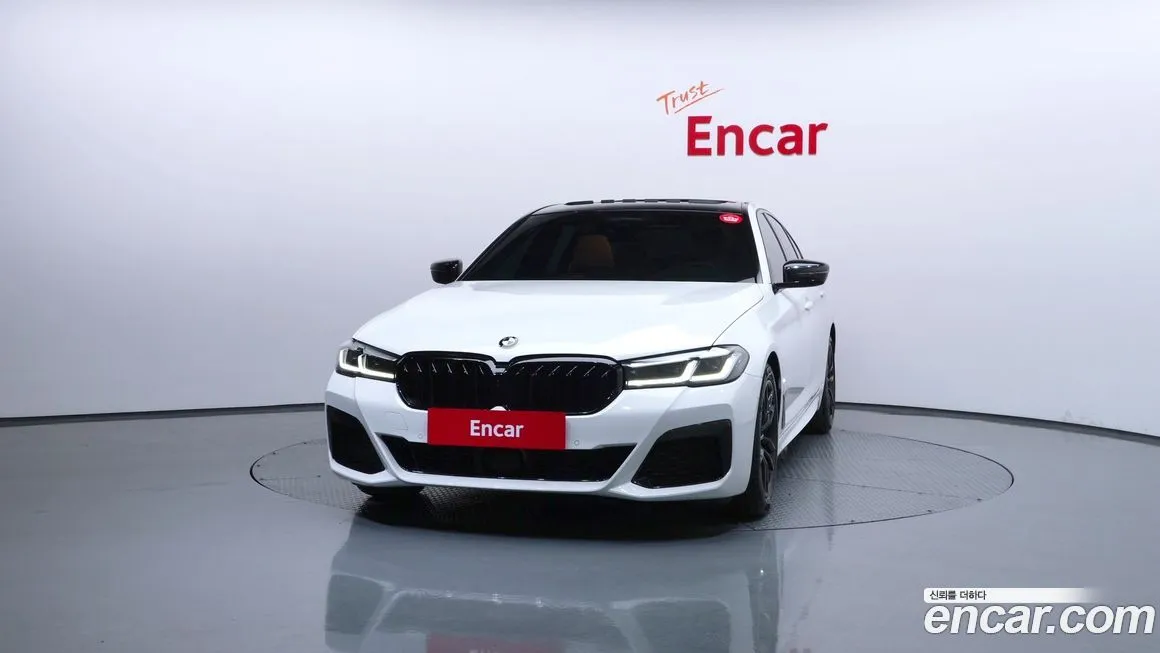 BMW 5-Series — фото 5