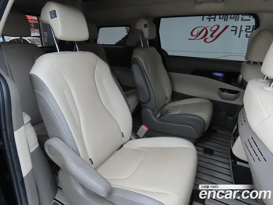 Kia Carnival — фото 2