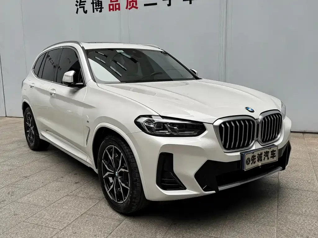 BMW X3 — фото 9