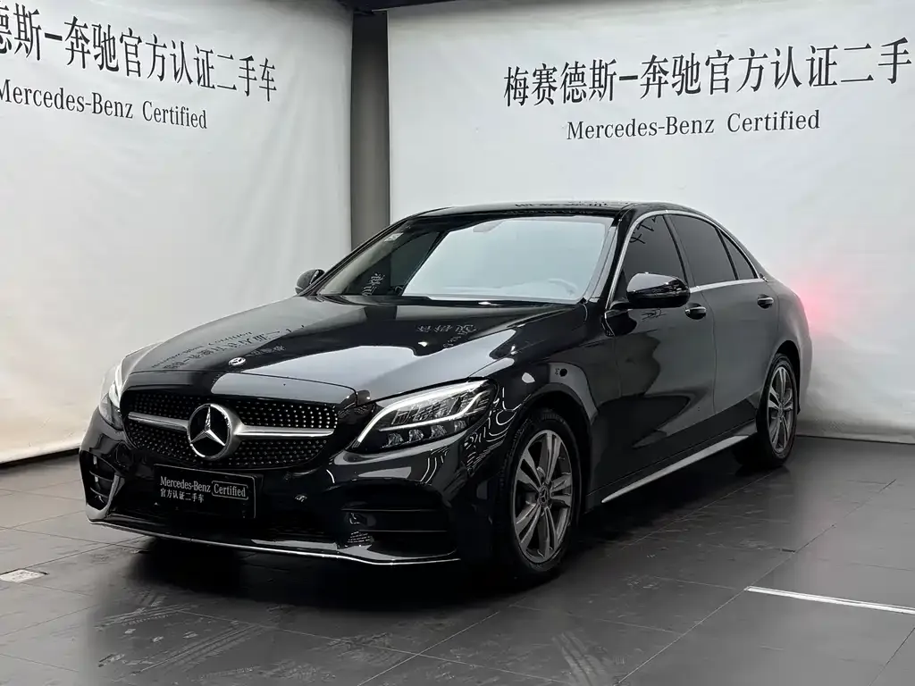 Mercedes-Benz C-Class — фото 1