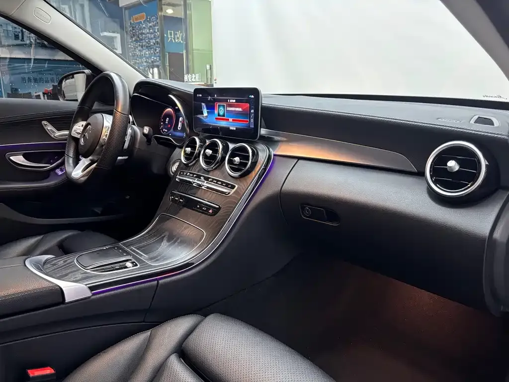 Mercedes-Benz C-Class — фото 10