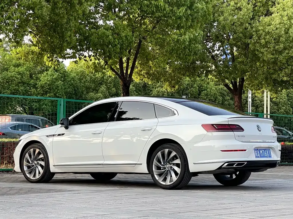 Volkswagen CC — фото 9