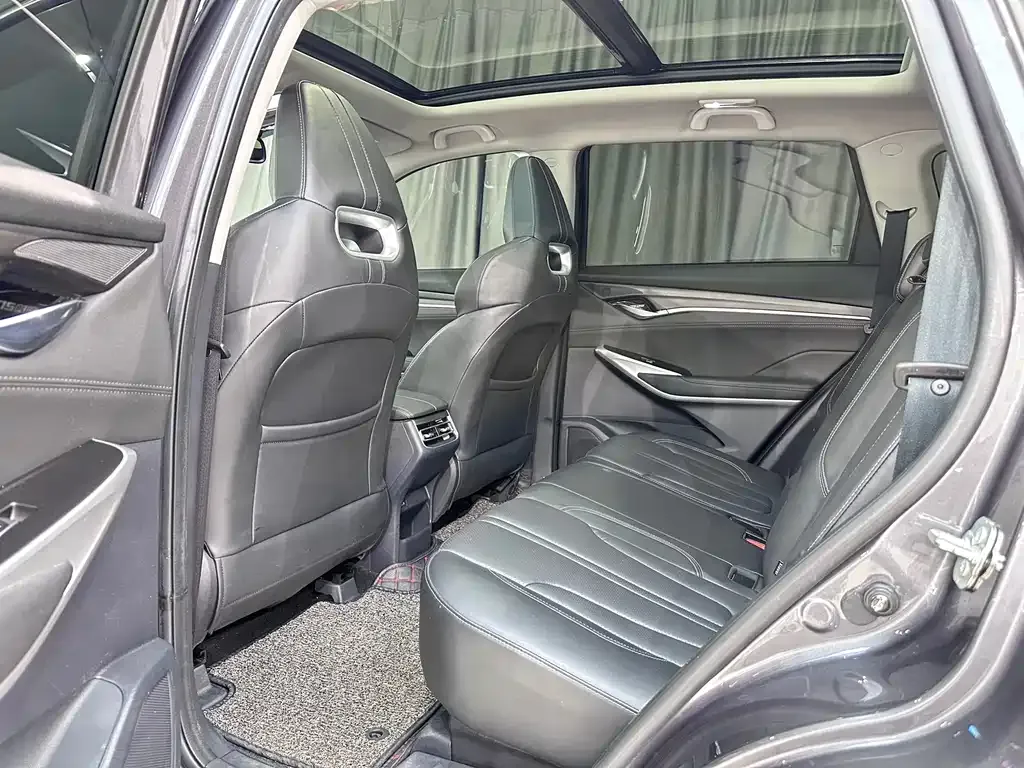 Changan CS75PLUS — фото 2