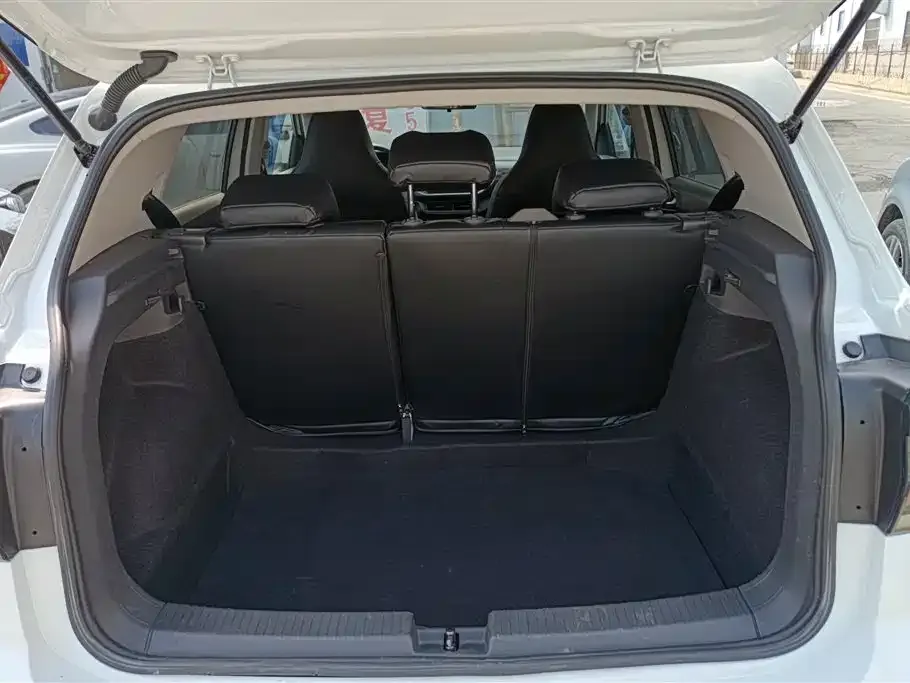 Volkswagen T-Cross — фото 9