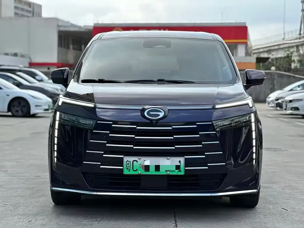GAC Motor E8 Hybrid — фото 3