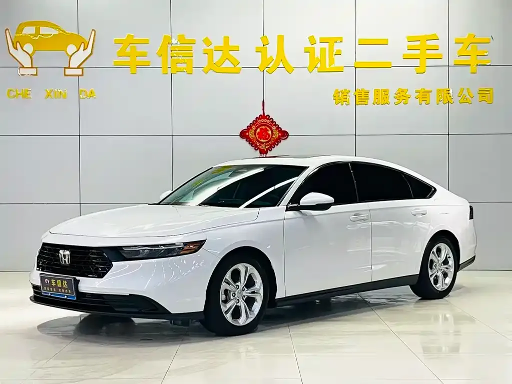 Honda Accord — фото 1