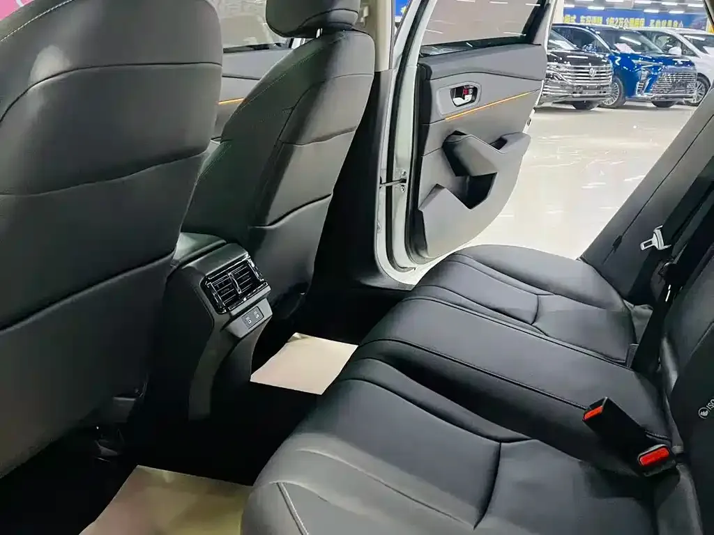Honda Accord — фото 3
