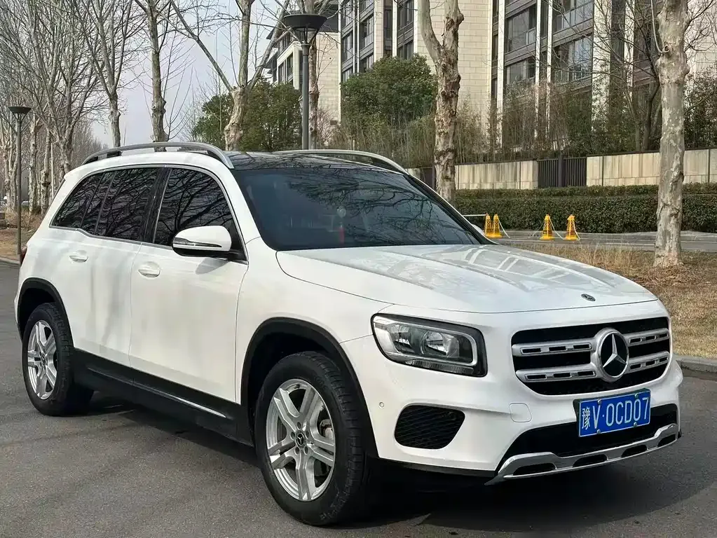 Mercedes-Benz GLB — фото 9