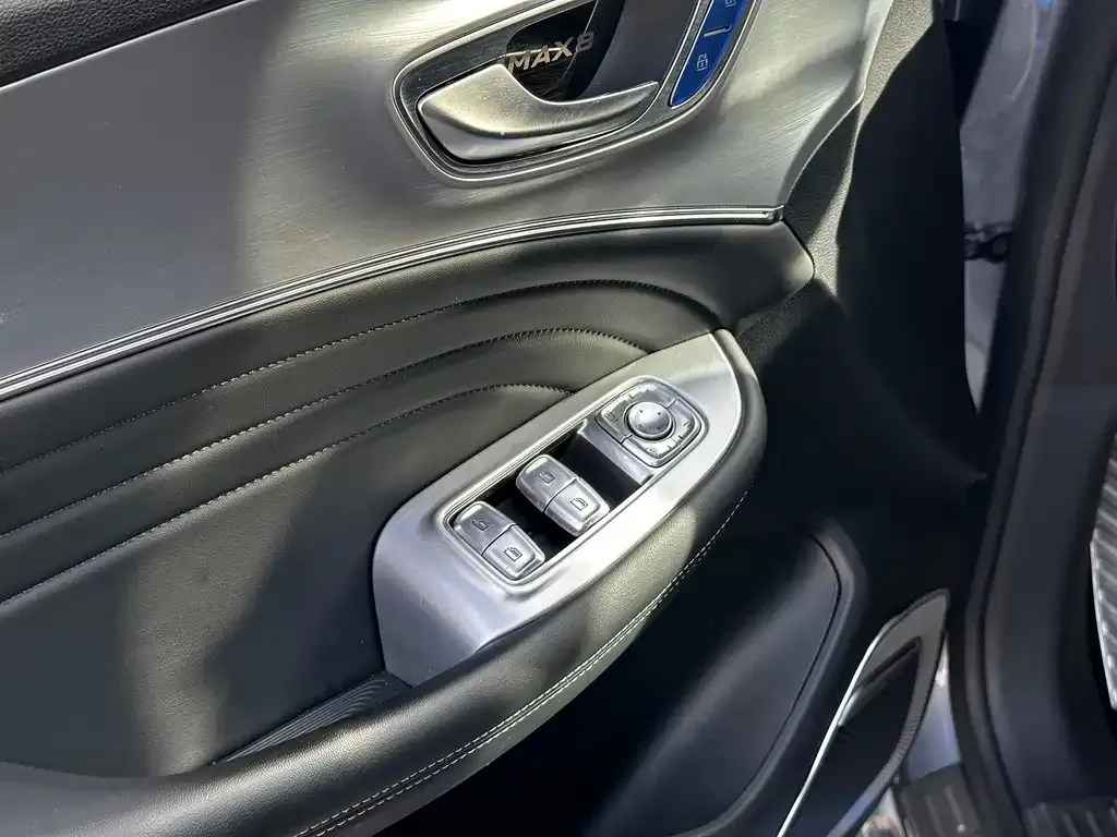 Roewe iMAX8 — фото 6