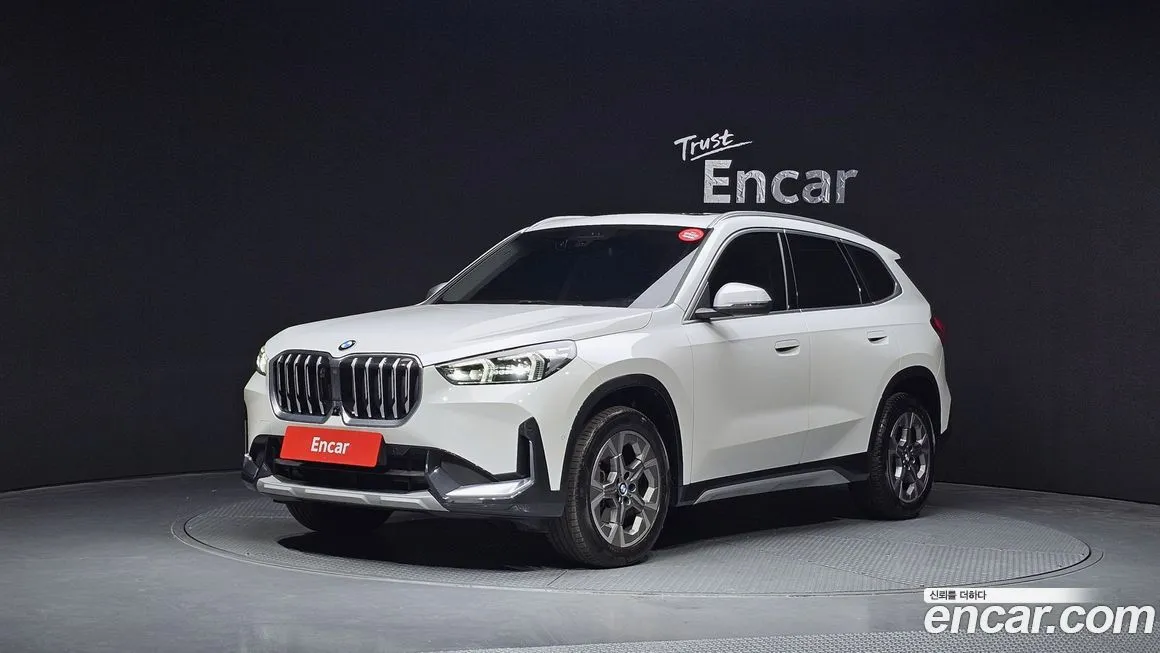 BMW X1 — фото 1