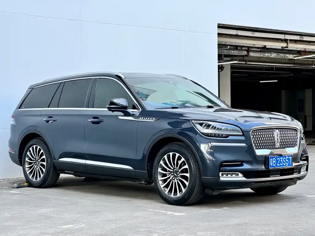 Lincoln Aviator — фото 7