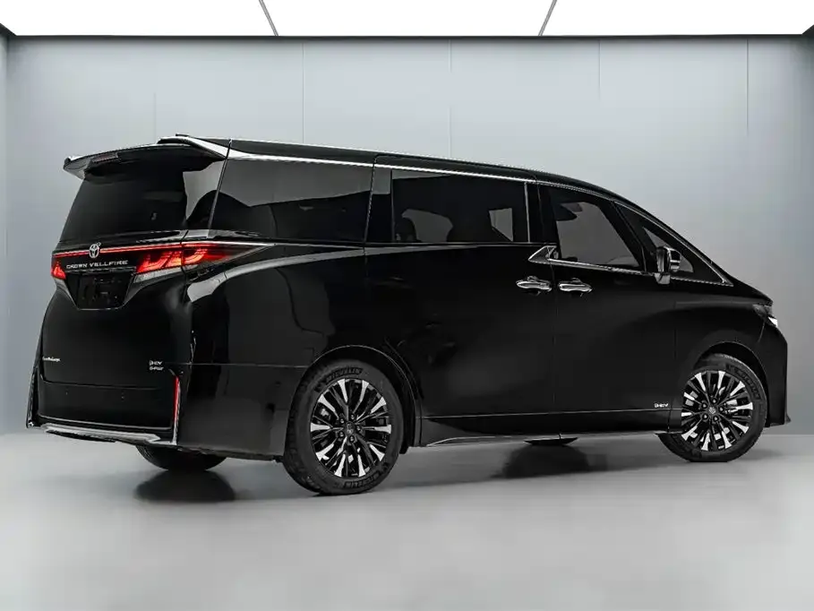 Toyota Vellfire — фото 6