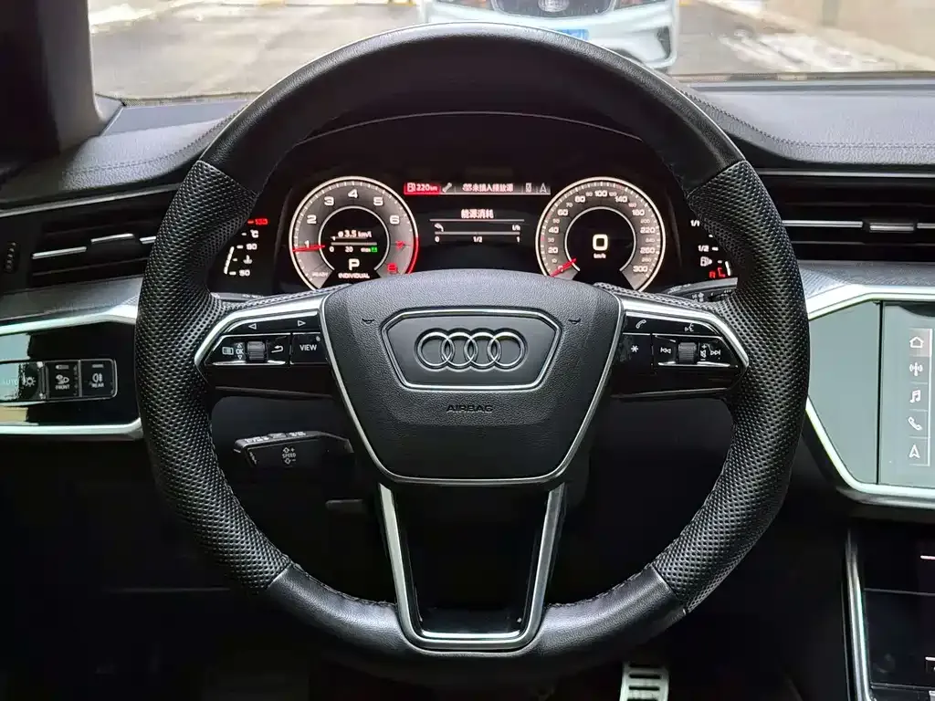 Audi A6L — фото 5