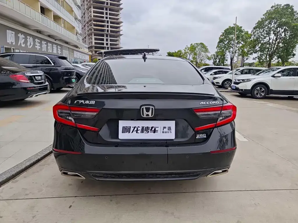 Honda Accord — фото 6