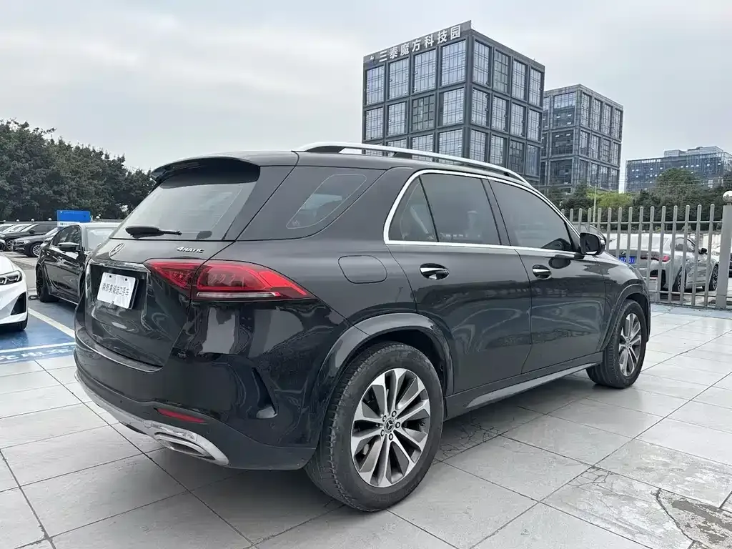 Mercedes-Benz GLE — фото 5