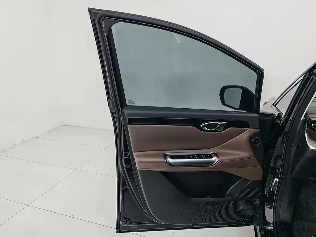 GAC Motor Trumpchi E8 — фото 8