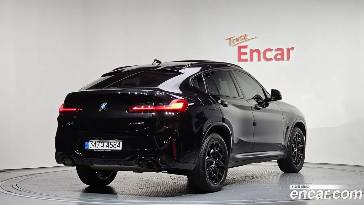 BMW X4 — фото 4