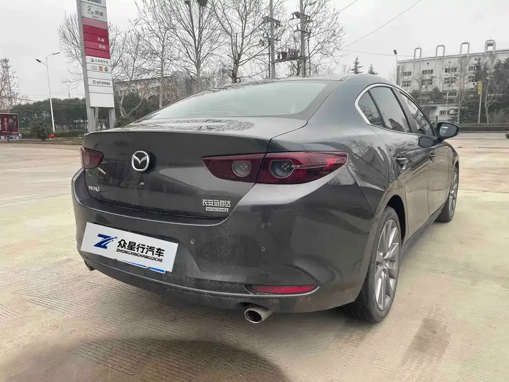 Mazda 3 Axela — фото 10
