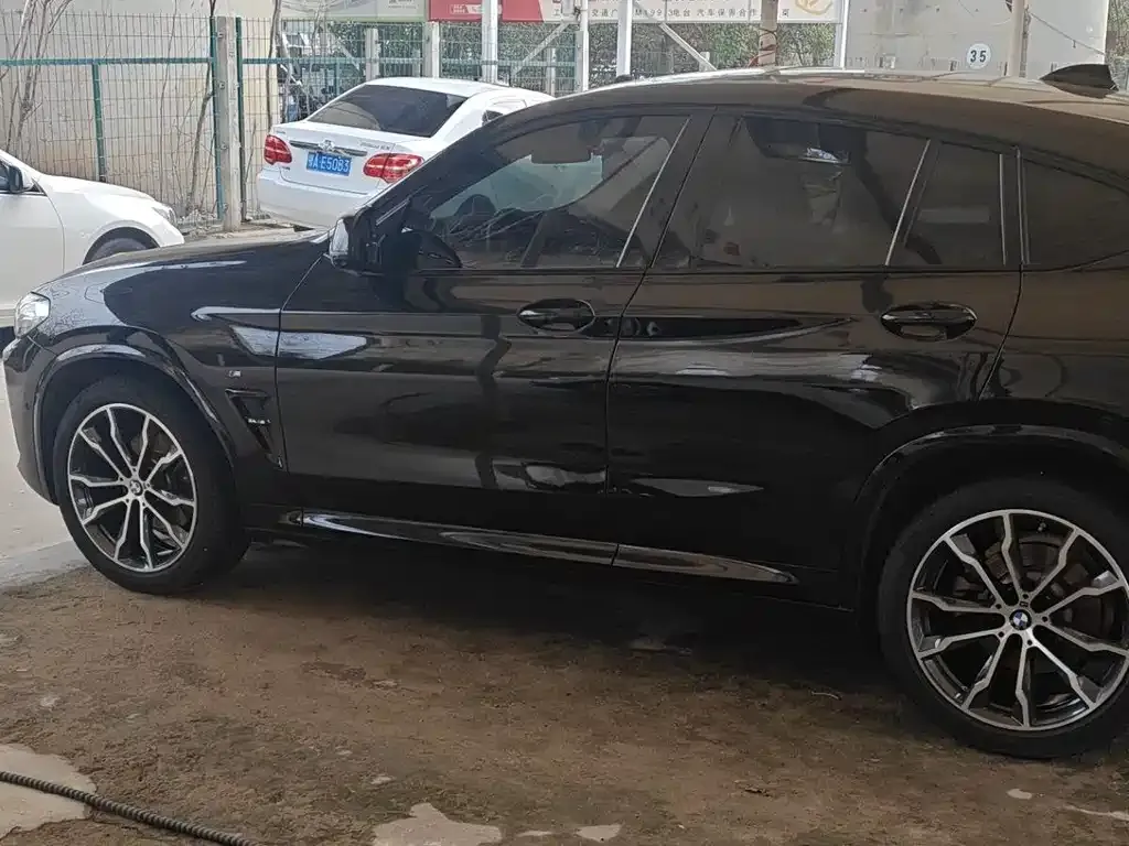 BMW X4 — фото 4