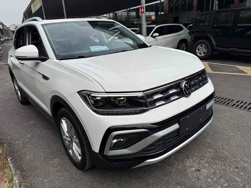 Volkswagen T-Cross — фото 10