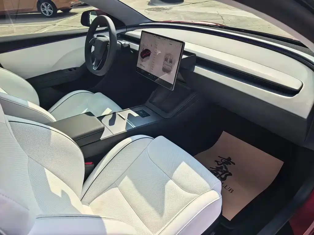 Tesla Model 3 — фото 3