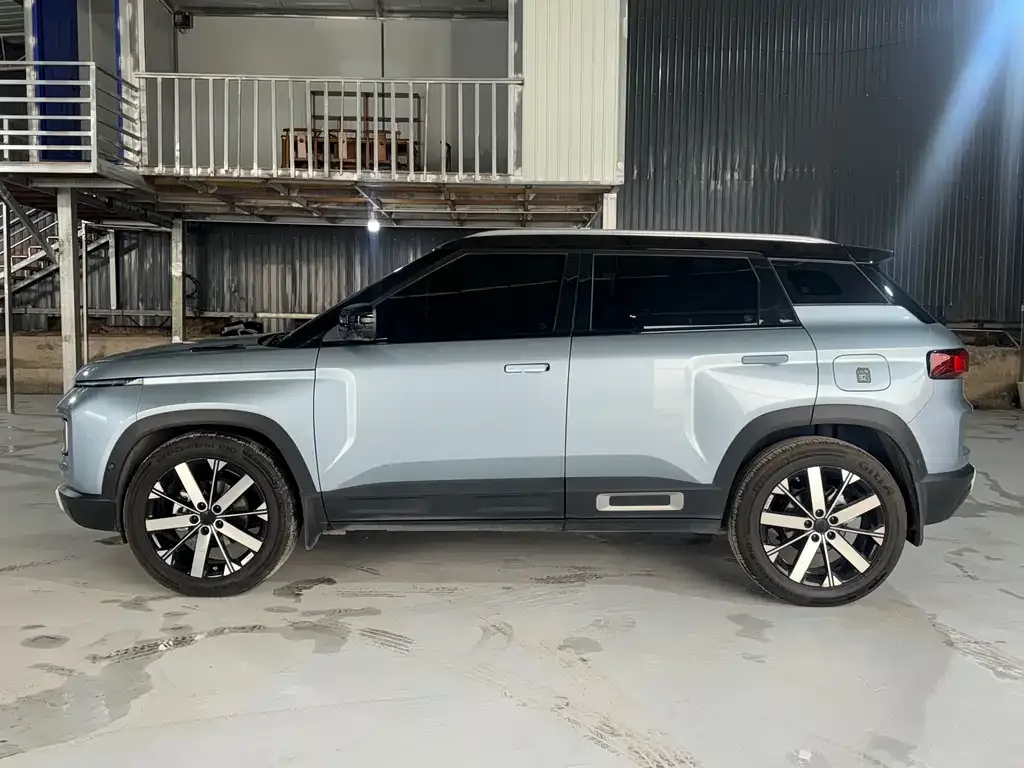 Geely Icon — фото 8