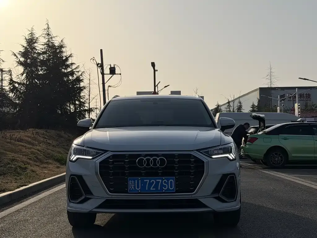 Audi Q3 — фото 7