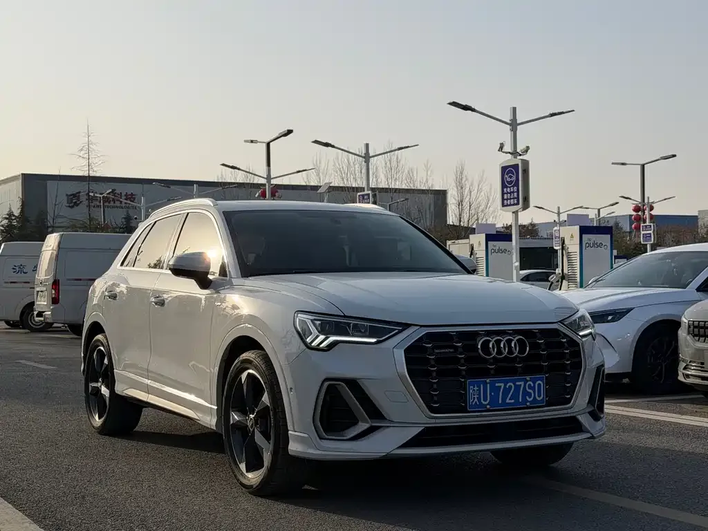 Audi Q3 — фото 2