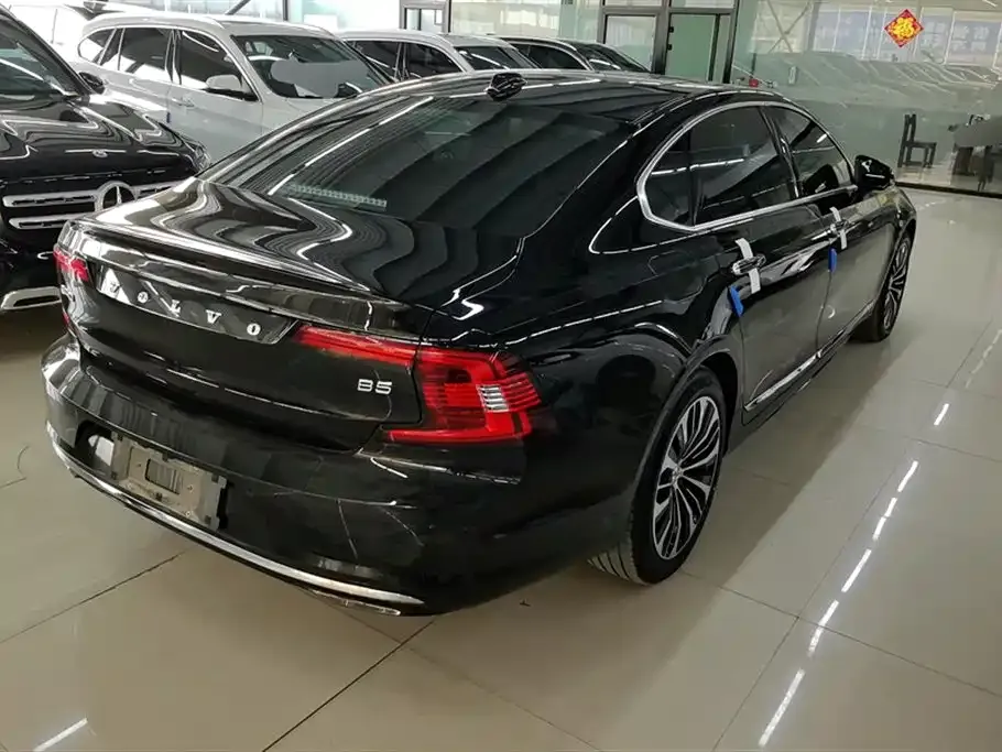 Volvo S90 — фото 10