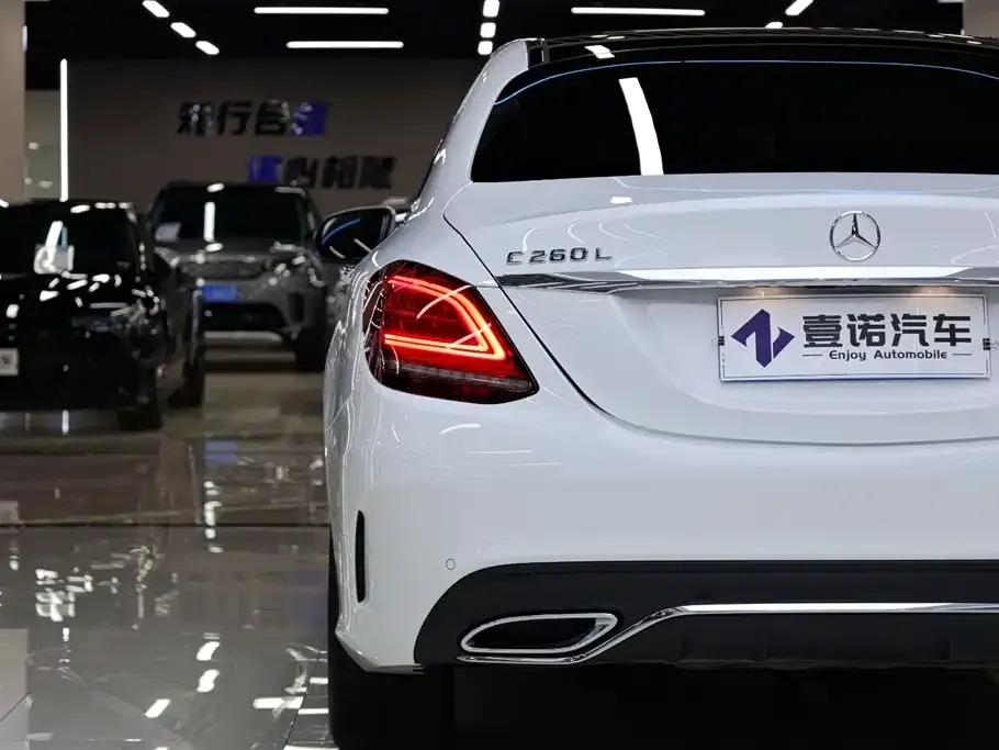 Mercedes-Benz C-Class — фото 10