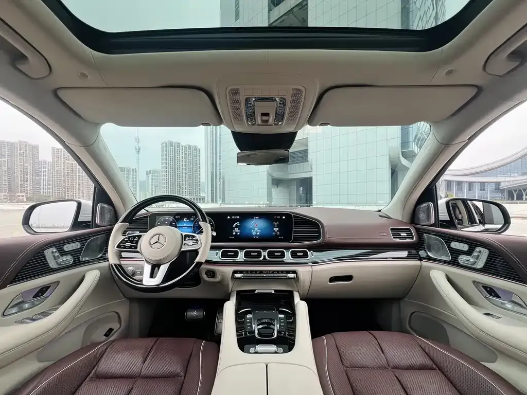 Mercedes-Benz GLS — фото 10