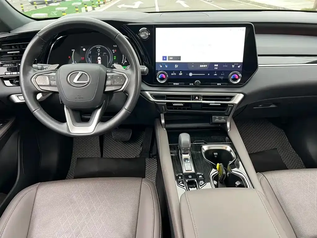 Lexus RX New Energy — фото 9