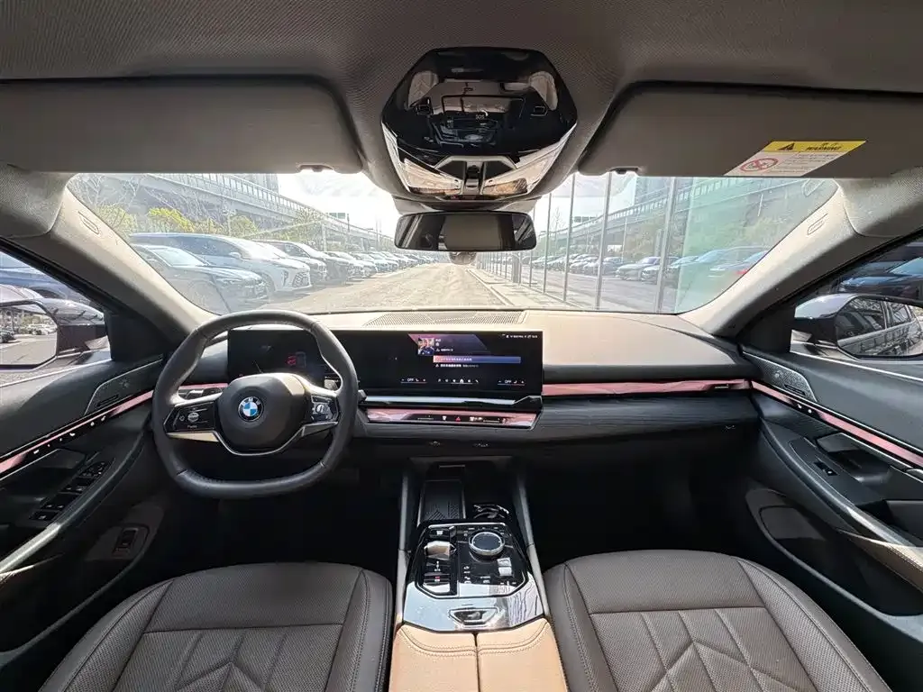 BMW 5 Series — фото 2