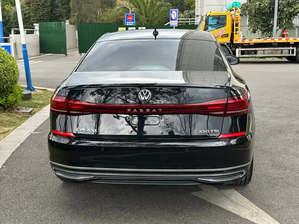 Volkswagen Passat — фото 3