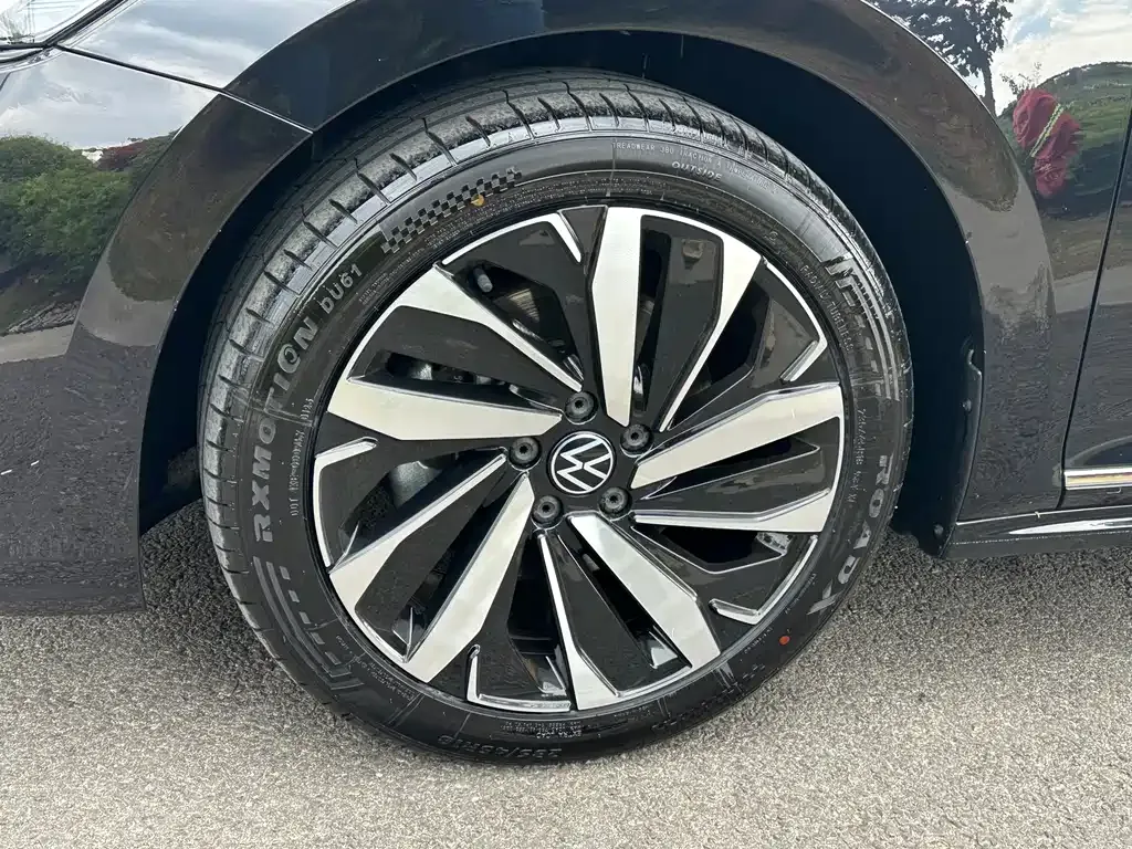 Volkswagen Passat — фото 10