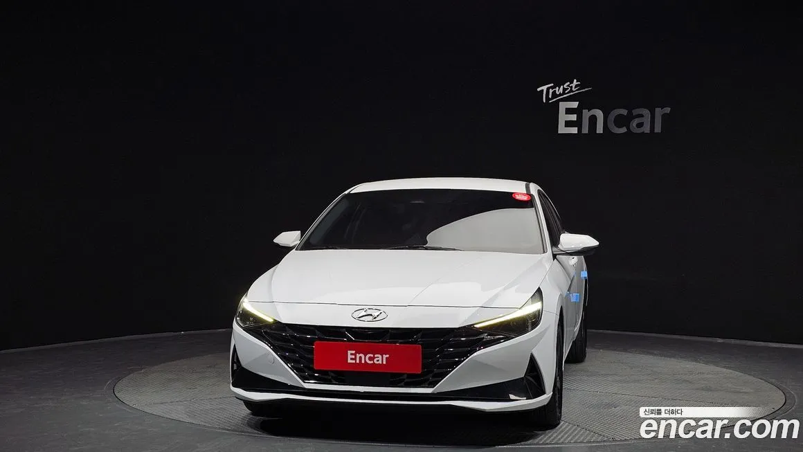 Hyundai AVANTE — фото 3