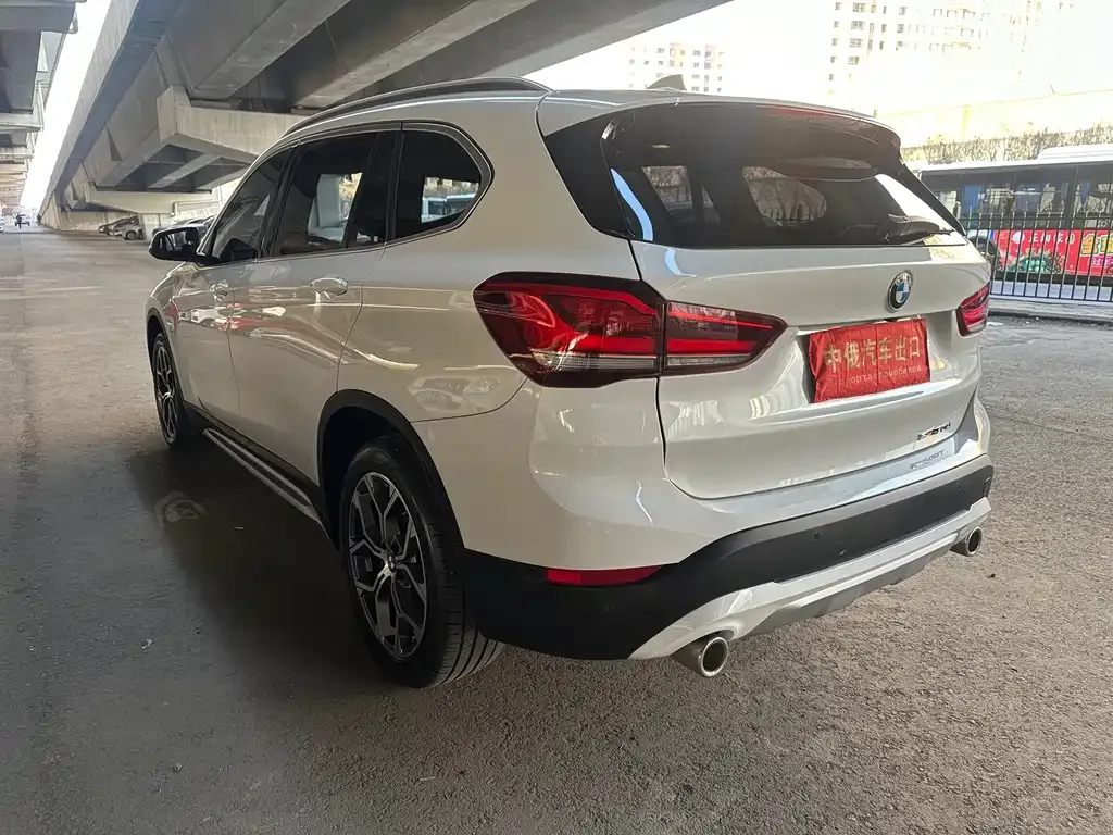 BMW X1 — фото 4