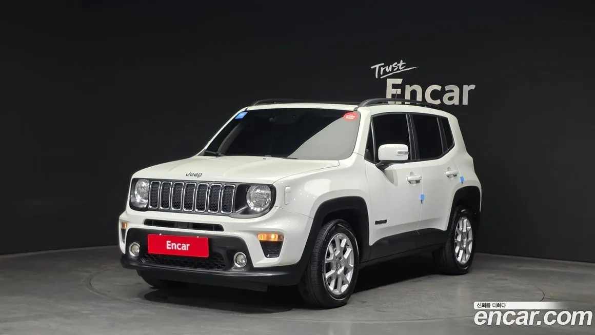 Jeep Renegade — фото 1