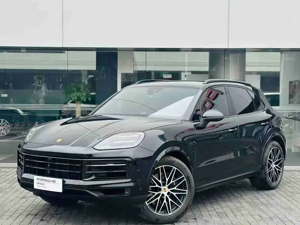 Porsche Cayenne — фото 1