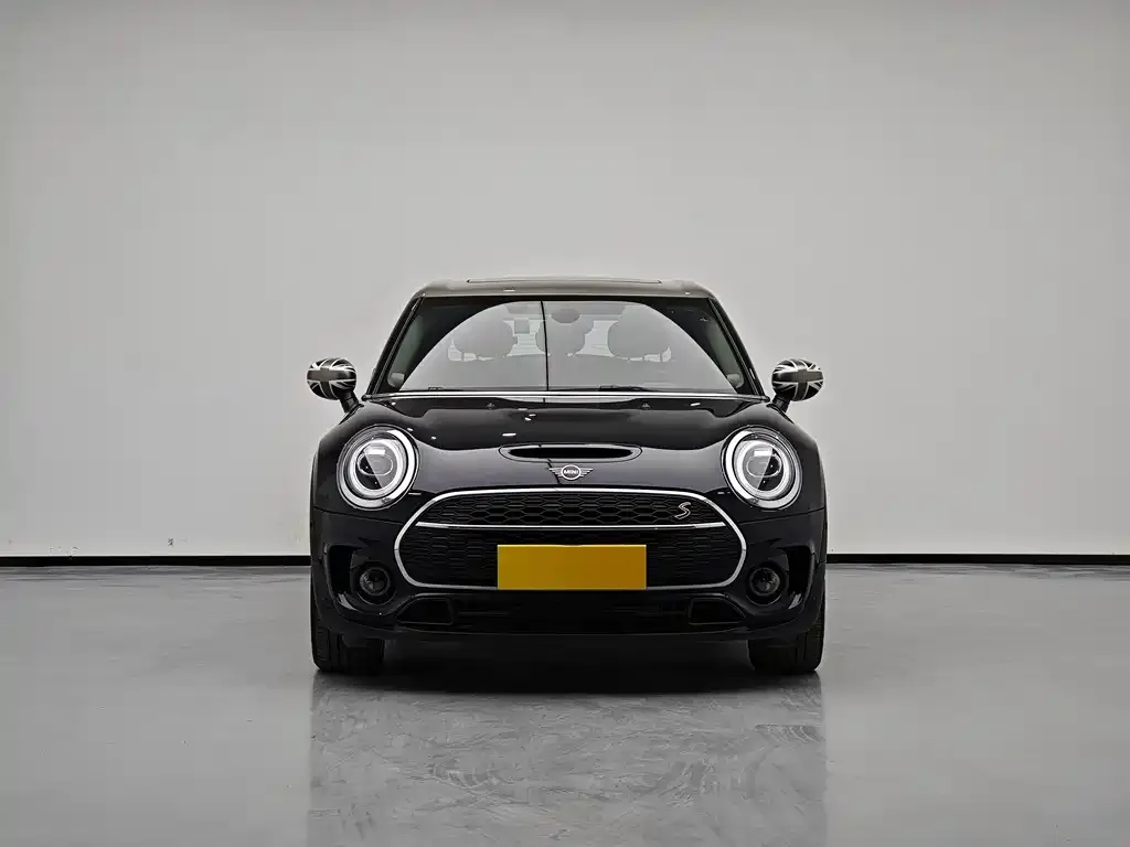 MINI Clubman — фото 3